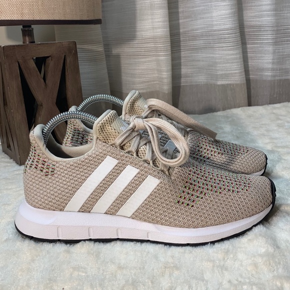 adidas swift run sneaker women